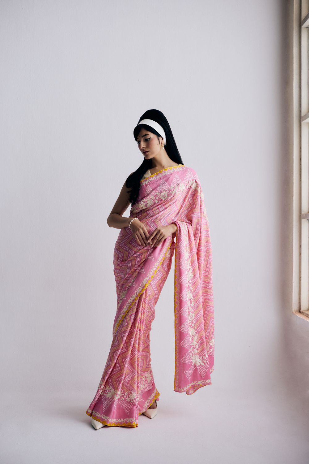 Sharmila, Cosmos Border