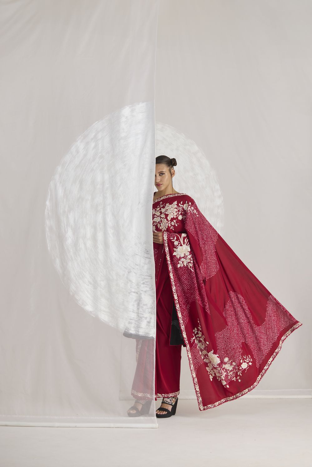 River - Floral Bunch with Border