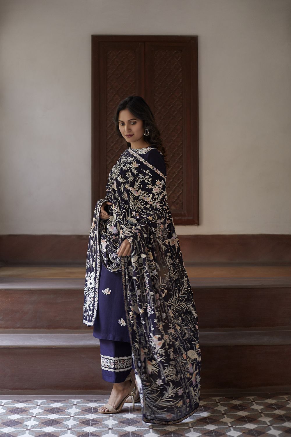 Morning glory border buti