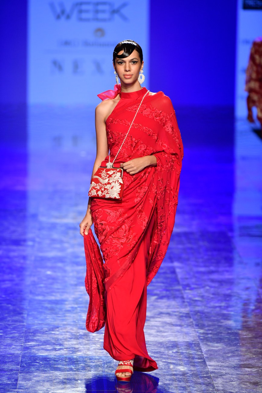 Plain Blouse Remix Saree